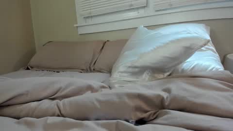 Buffy online show from February 1, 2025, 10:02 pm