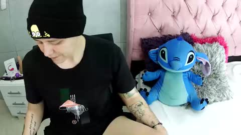 bug2025 online show from December 17, 2025, 1:22 am