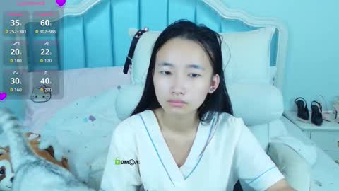 Sandy----xx online show from November 11, 2025, 8:53 pm