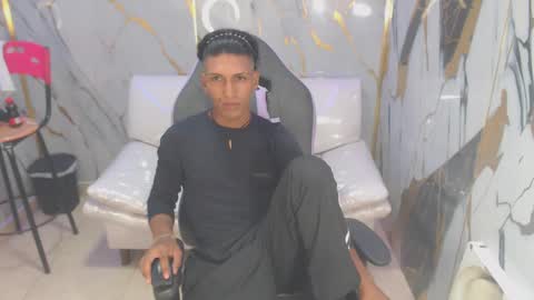 bull_cam online show from September 10, 2025, 6:30 pm