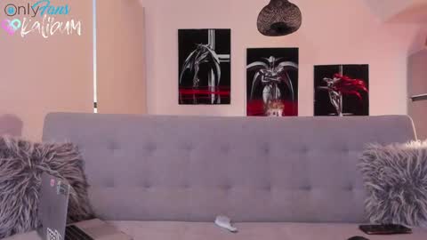 Snapshot of bumbum_kalibum chatting on September 30, 2025, 10:15 pm Ivan online show from September 30, 2025, 10:15 pm