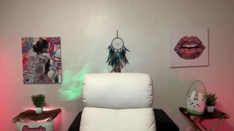 BUNNIE and THE DUDE TheLebowskis online show from April 11, 2026, 9:35 am