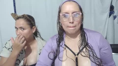 bunniosito online show from November 7, 2025, 1:38 am