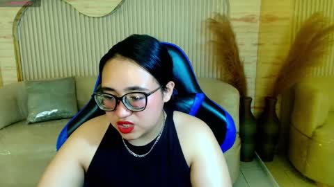 bunny_mich_r online show from February 20, 2026, 7:47 pm