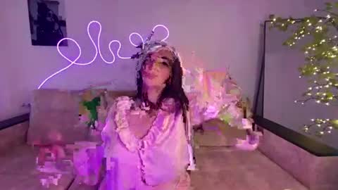 Molly online show from July 7, 2026, 9:35 am