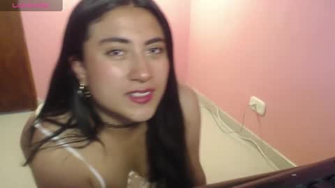 bunnyEmilyR0s33 online show from January 21, 2025, 7:39 pm