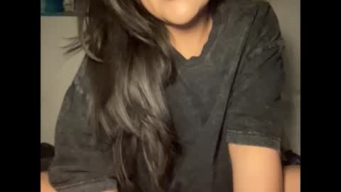 bunnymami333 online show from January 15, 2025, 5:29 am