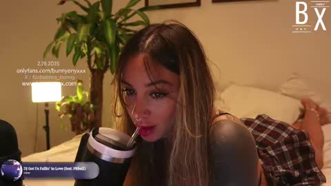 Stephanie   Next stream TUESDAY   6pm  PDT online show from February 28, 2025, 10:50 pm