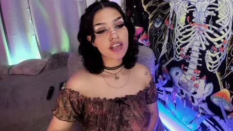   online show from December 21, 2024, 10:06 am