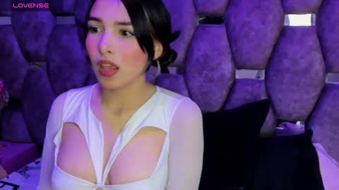 burbuja pink  online show from March 18, 2026, 3:20 am