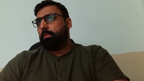 Hairy Arabian online show from February 3, 2025, 10:58 am