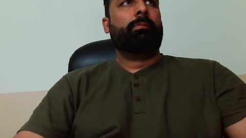 Hairy Arabian online show from February 5, 2025, 6:02 am