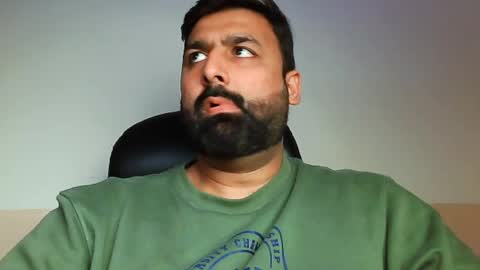 Hairy Arabian online show from February 11, 2025, 10:37 am