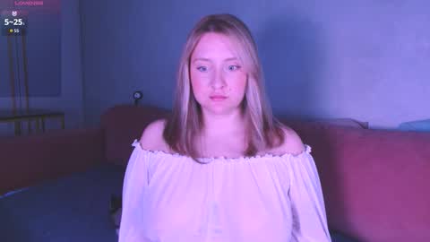 Snapshot of burn_lissa chatting on December 17, 2025, 3:18 pm Lissa online show from December 17, 2025, 3:18 pm