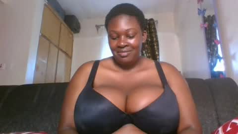 Snapshot of burstysasha chatting on June 27, 2026, 12:22 pm burstysasha online show from June 27, 2026, 12:22 pm