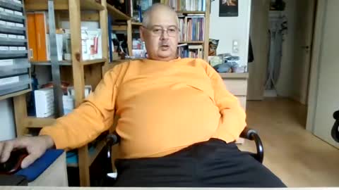 Snapshot of busibaer666 chatting on June 15, 2026, 3:25 pm busi online show from June 15, 2026, 3:25 pm