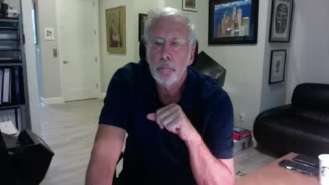 Snapshot of bustinout99 chatting on August 3, 2026, 5:16 pm afternoon wood online show from August 3, 2026, 5:16 pm