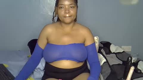 Snapshot of busty_kenzi chatting on May 26, 2026, 6:31 am busty kenzi online show from May 26, 2026, 6:31 am