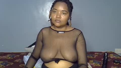 Snapshot of busty_kenzi chatting on June 11, 2026, 12:47 pm busty kenzi online show from June 11, 2026, 12:47 pm
