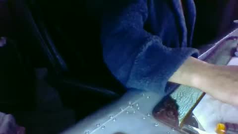 butslutt2 online show from November 30, 2025, 1:48 pm