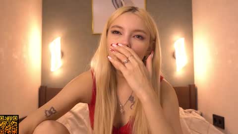 Snapshot of butteflai chatting on December 17, 2025, 7:25 am butteflai online show from December 17, 2025, 7:25 am