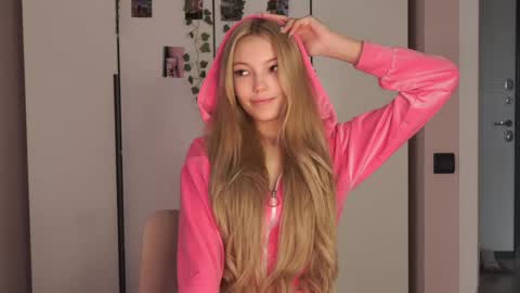 butteflai online show from April 20, 2026, 9:01 am