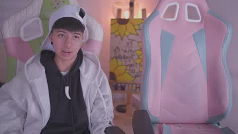 zafiro online show from November 28, 2025, 4:31 pm