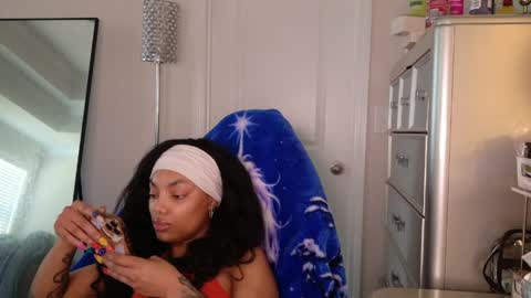 butterfly booty online show from April 8, 2026, 7:58 pm