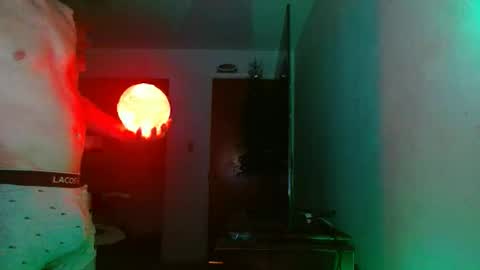 Snapshot of bwall1425 chatting on February 8, 2025, 11:55 pm bwall1425 online show from February 8, 2025, 11:55 pm