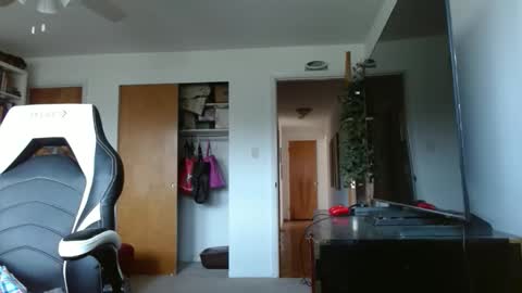 Snapshot of bwall1425 chatting on March 30, 2026, 7:15 pm bwall1425 online show from March 30, 2026, 7:15 pm