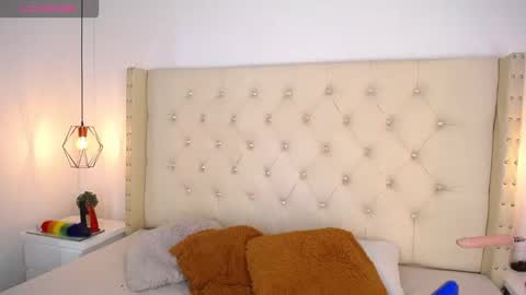 bycandy_ online show from December 1, 2025, 1:38 pm