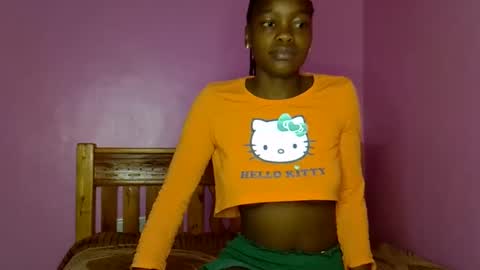 C--trish online show from October 7, 2025, 4:53 am