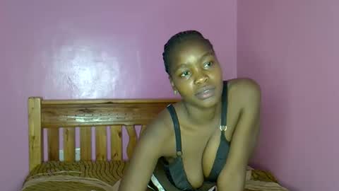 C--trish online show from October 10, 2025, 9:36 pm