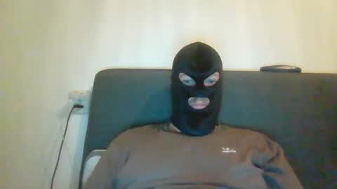 cagegag31 online show from November 16, 2025, 10:32 am