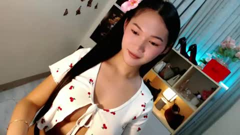 Snapshot of caitlin_x chatting on July 21, 2026, 11:29 pm caitlin online show from July 21, 2026, 11:29 pm
