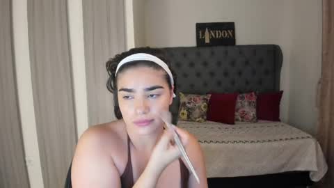 caitlingomez0 online show from April 2, 2026, 9:51 am