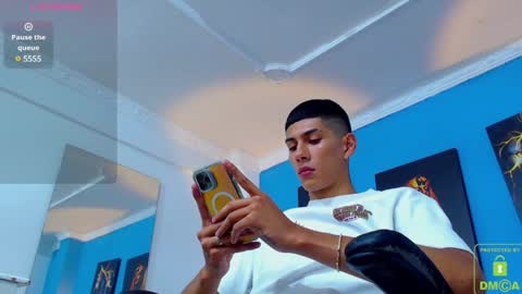 Snapshot of calavalerio chatting on January 8, 2025, 8:18 pm Valerio online show from January 8, 2025, 8:18 pm