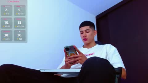 Snapshot of calavalerio chatting on February 21, 2025, 7:43 pm Valerio online show from February 21, 2025, 7:43 pm