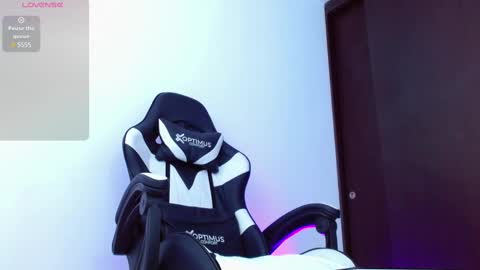 Snapshot of calavalerio chatting on March 3, 2025, 7:17 pm Valerio online show from March 3, 2025, 7:17 pm