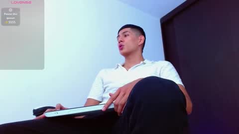 Snapshot of calavalerio chatting on March 11, 2025, 7:36 pm Valerio online show from March 11, 2025, 7:36 pm