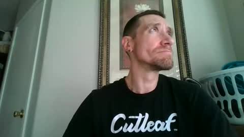 Snapshot of calbry82 chatting on October 25, 2025, 6:57 pm calbry82 online show from October 25, 2025, 6:57 pm