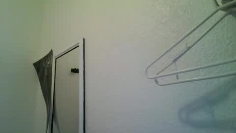 Snapshot of calbry82 chatting on April 3, 2026, 2:31 am calbry82 online show from April 3, 2026, 2:31 am