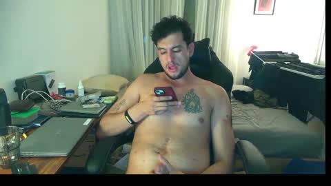 Snapshot of calientecalientee chatting on August 2, 2026, 10:52 pm calientecalientee online show from August 2, 2026, 10:52 pm