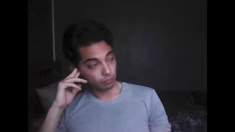 Snapshot of caligula_99 chatting on December 21, 2025, 11:34 pm Calgula online show from December 21, 2025, 11:34 pm