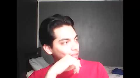 Snapshot of caligula_99 chatting on February 3, 2026, 6:35 pm Calgula online show from February 3, 2026, 6:35 pm