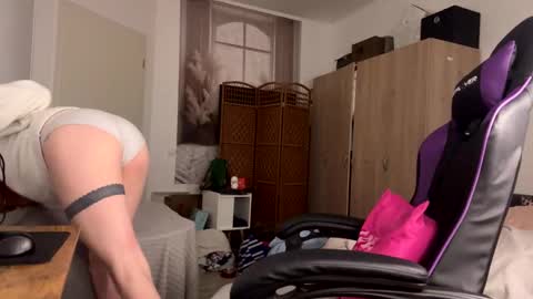 Caliiie of online show from April 24, 2026, 5:54 am