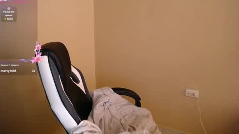 caliope_goddess1 online show from February 18, 2025, 7:09 pm