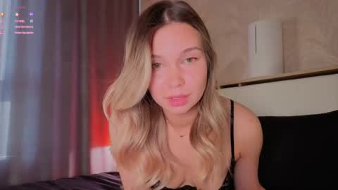 Snapshot of call__me_mommy_ chatting on May 25, 2026, 4:02 pm Nancy Please thumbs up me online show from May 25, 2026, 4:02 pm