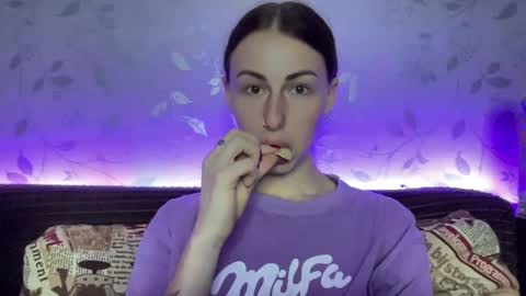 Anna online show from March 9, 2025, 7:15 pm