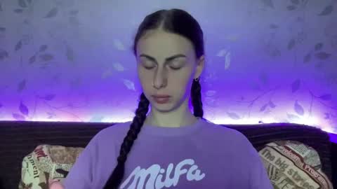 Anna online show from March 10, 2025, 8:01 pm